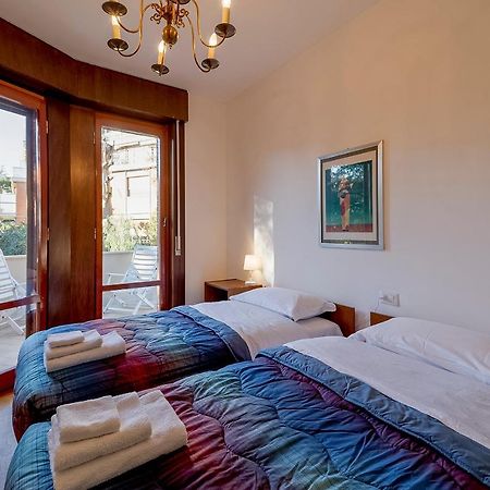 산레모 Portosole Attic - With Terrace And Private Parking 아파트 외부 사진