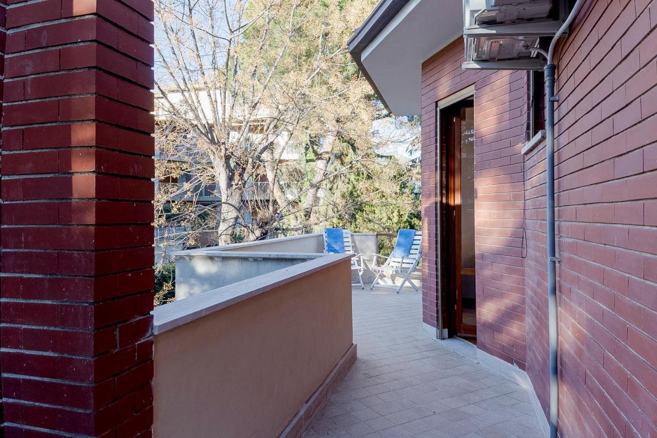 산레모 Portosole Attic - With Terrace And Private Parking 아파트 외부 사진